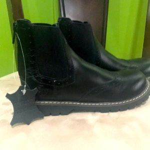 Old West new leather booties, look very classy, removable padding sole